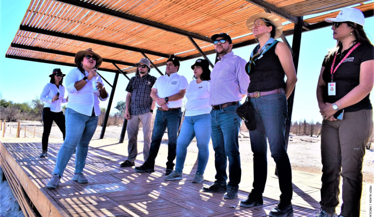 Autoridades visitaron vino del desierto